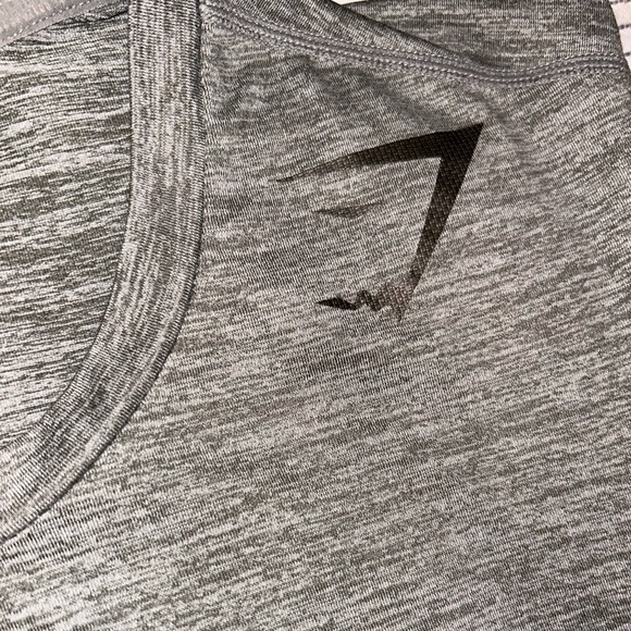 Gymshark Original Apex Line with Dry tech. Size Medium - Picture 3 of 3